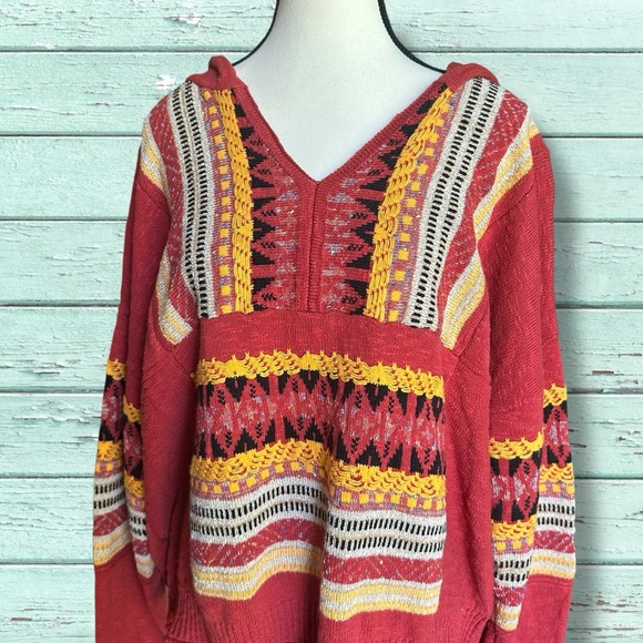 Easel Crimson Hooded Knit Sweater - Picture 4 of 16